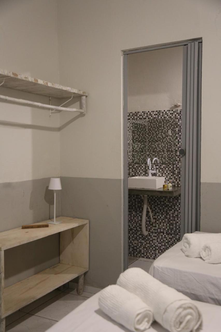 Casamar Guriu Hostel Buitenkant foto
